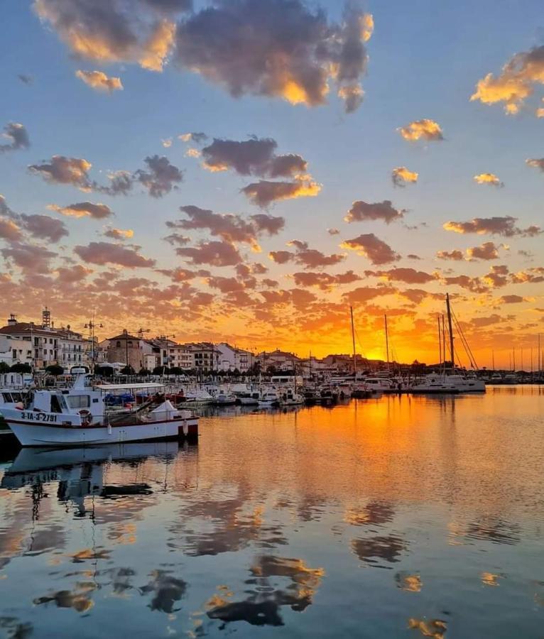 Concordia, Con Parking En El Puerto De * Cambrils